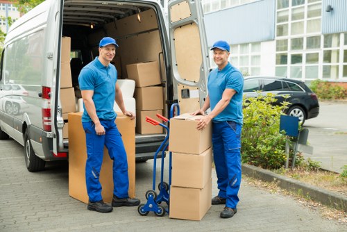 Low-carbon van used for eco-friendly storage transport